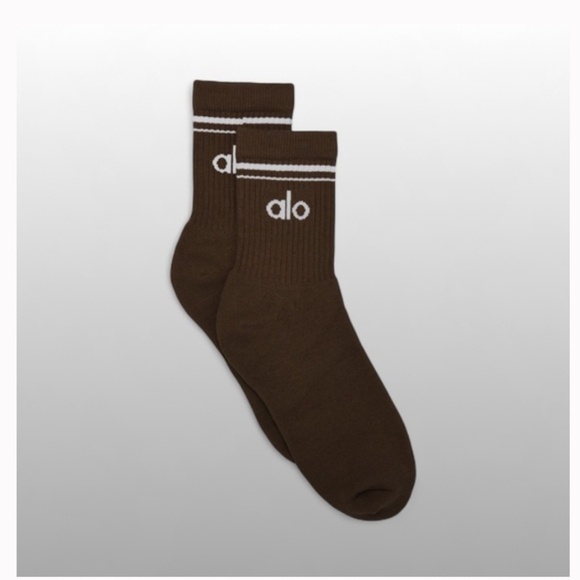 Alo Yoga Unisex Half-Crew Throwback Sock | Brown | Medium - Picture 5 of 5